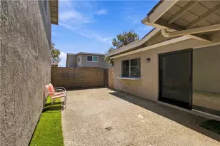 1682 Carmel Cir W, Upland, CA 91784 - Photo 22