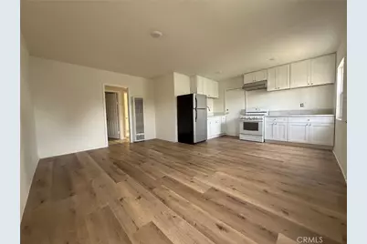 10206 S Vermont, Los Angeles, CA 90044 - Photo 2
