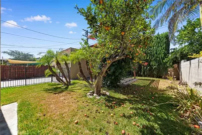 225 Segovia, San Gabriel, CA 91775 - Photo 24