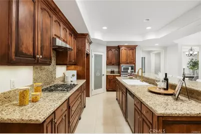 8228 Elm Avenue, San Gabriel, CA 91775 - Photo 10