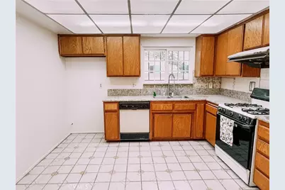 11226 Elliott #B, El Monte, CA 91733 - Photo 6
