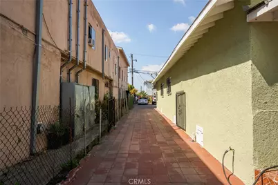 6609 S Figueroa, Los Angeles, CA 90003 - Photo 18