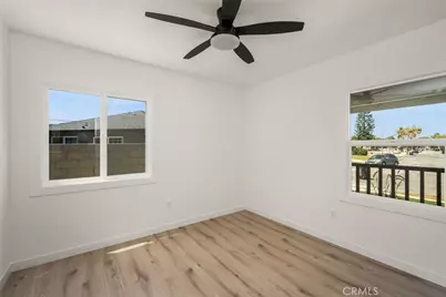 2430 W Bennett, Compton, CA 90220 - Photo 18