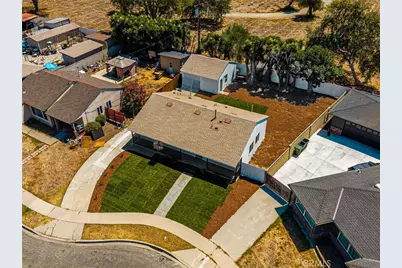 2430 W Bennett, Compton, CA 90220 - Photo 22