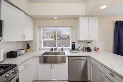 15737 Firethorn, Fontana, CA 92337 - Photo 12