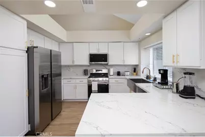 15737 Firethorn, Fontana, CA 92337 - Photo 10