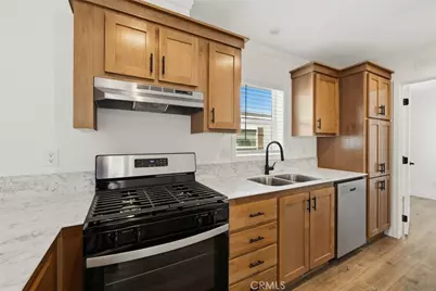 2193 Los Feliz Drive #8, Thousand Oaks, CA 91362 - Photo 8