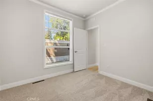 2193 Los Feliz Dr, Thousand Oaks, CA 91362 - Photo 14
