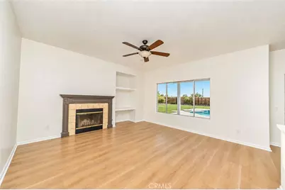 15171 Biarritz Street, Lake Elsinore, CA 92530 - Photo 12