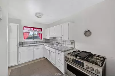 15335 Temple Avenue, La Puente, CA 91744 - Photo 18