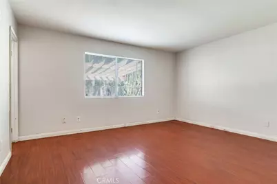 8344 Bermuda Court, Fontana, CA 92335 - Photo 12