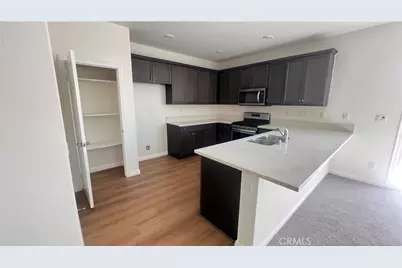 2070 E Bulletin Privado, Ontario, CA 91764 - Photo 6