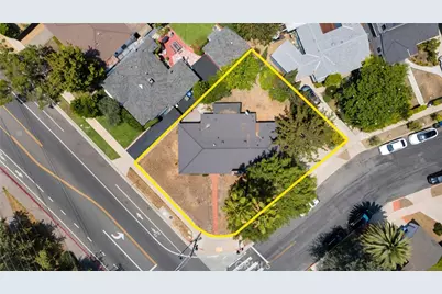 10207 Camarillo Street, Toluca Lake, CA 91602 - Photo 26