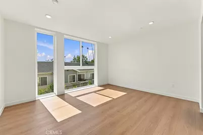 176 N Catalina Ave #404, Pasadena, CA 91106 - Photo 20