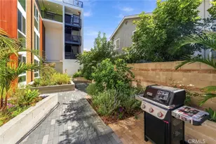 176 N Catalina Ave, Pasadena, CA 91106 - Photo 8