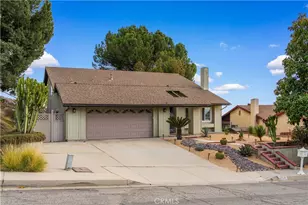 2923 Michelle Ln, Highland, CA 92346 - Photo 2