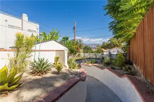 210 N Naomi, Burbank, CA 91505 - Photo 44