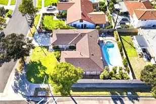 1903 W Chanticleer Rd, Anaheim, CA 92804 - Photo 4