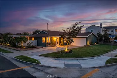 19271 Harding, Huntington Beach, CA 92646 - Photo 2