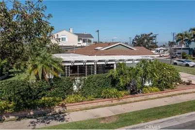19271 Harding, Huntington Beach, CA 92646 - Photo 4