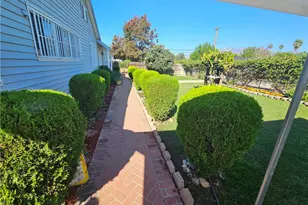 2352 California Ave, Duarte, CA 91010 - Photo 32