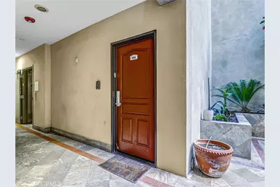908 S Ardmore Avenue #201, Los Angeles, CA 90006 - Photo 4