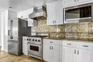 908 S Ardmore Ave, Los Angeles, CA 90006 - Photo 6