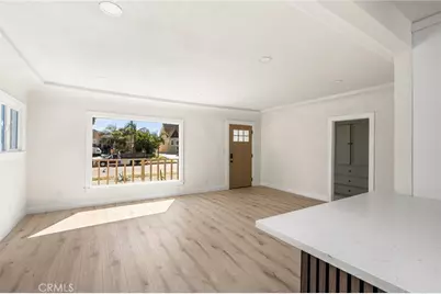 2047 W 78th Place, Los Angeles, CA 90047 - Photo 8