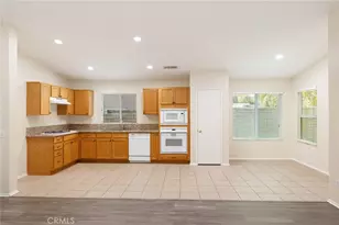 28569 Gibraltar, Castaic, CA 91384 - Photo 18