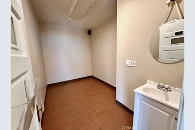 146 E Walnut Avenue, Monrovia, CA 91016 - Photo 10