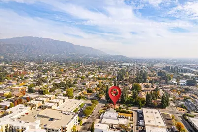 146 E Walnut Avenue, Monrovia, CA 91016 - Photo 24