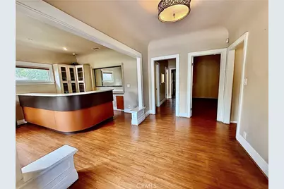 146 E Walnut Avenue, Monrovia, CA 91016 - Photo 2