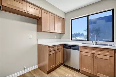 8221 Langdon Avenue #207, Van Nuys, CA 91406 - Photo 16