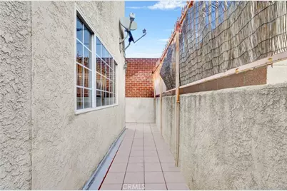 11638 York Avenue #4, Hawthorne, CA 90250 - Photo 32