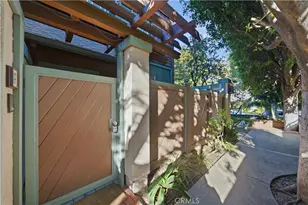209 S Oakland, Pasadena, CA 91101 - Photo 4
