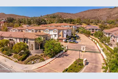 453 Country Club Drive #205, Simi Valley, CA 93065 - Photo 1