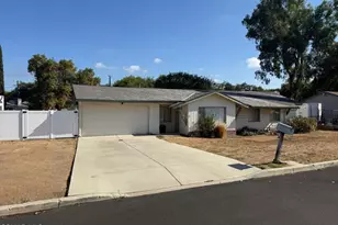 823 Calle Margarita, Thousand Oaks, CA 91360 - Photo 1