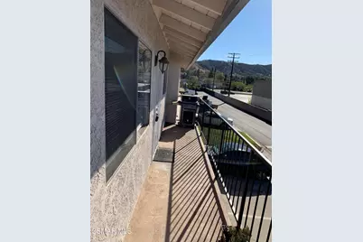 2033 Calle La Sombra #4, Simi Valley, CA 93063 - Photo 1