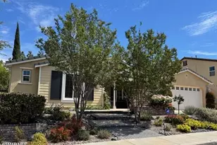 3352 Whispering Glen Ct, Simi Valley, CA 93065 - Photo 1