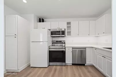 545 Shenandoah Street #B, Thousand Oaks, CA 91360 - Photo 1