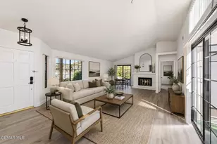 802 Congressional Rd, Simi Valley, CA 93065 - Photo 1