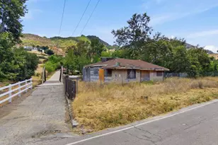 31028 Lobo Canyon Rd, Agoura Hills, CA 91301 - Photo 1