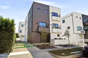 10906 Hesby St, North Hollywood, CA 91601 - Photo 1