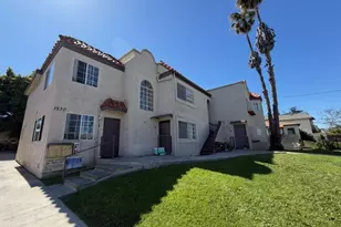 1530 W 204th St, Torrance, CA 90501 - Photo 1