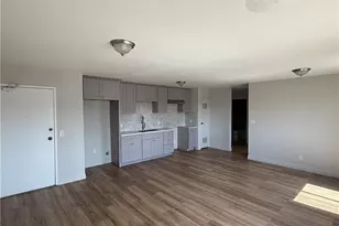 400 N Hobart Blvd, Los Angeles, CA 90004 - Photo 1