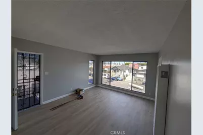 5847 Denver, Los Angeles, CA 90044 - Photo 1