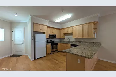 214 S Alexandria Avenue #102, Los Angeles, CA 90004 - Photo 1