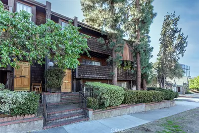 502 E Magnolia Boulevard, Burbank, CA 91501 - Photo 1