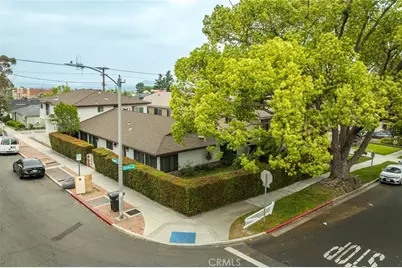 303 S Kenneth Road, Burbank, CA 91501 - Photo 1