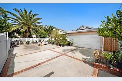 11457 Oxnard, North Hollywood, CA 91606 - Photo 1